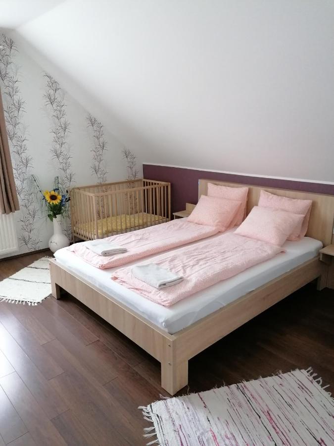 Fadora Apartman Tihany Exterior photo