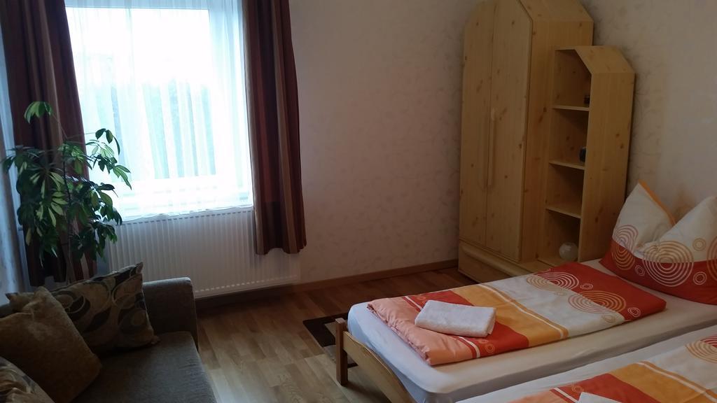Fadora Apartman Tihany Room photo