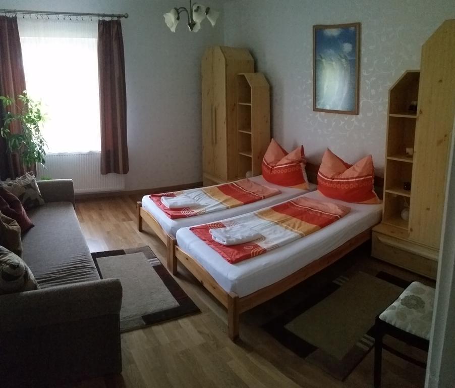 Fadora Apartman Tihany Exterior photo